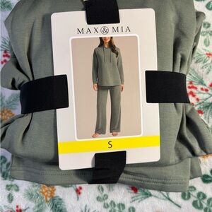 Max & Mia Women’s Hoodie Lounge Set Dark Sage Small NWT